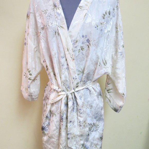 Intimo Amore robe, Satin, one size  white & floral - Picture 2 of 8